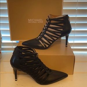 Michael Michael Kors Clarissa Pump Leather